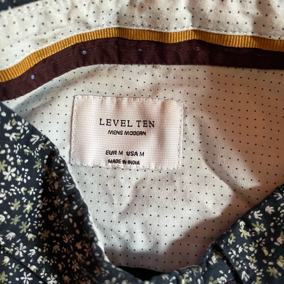 Level Ten Floral Print Long Sleeve Button Down Shirt Size Medium - Picture 5 of 10